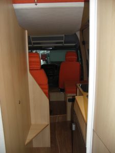 Mercedes Sprinter passo lungo con vano porta moto