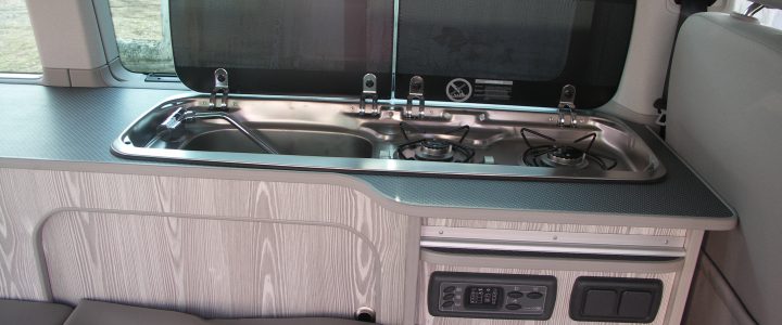 Volkswagen Beach modificato con cucina